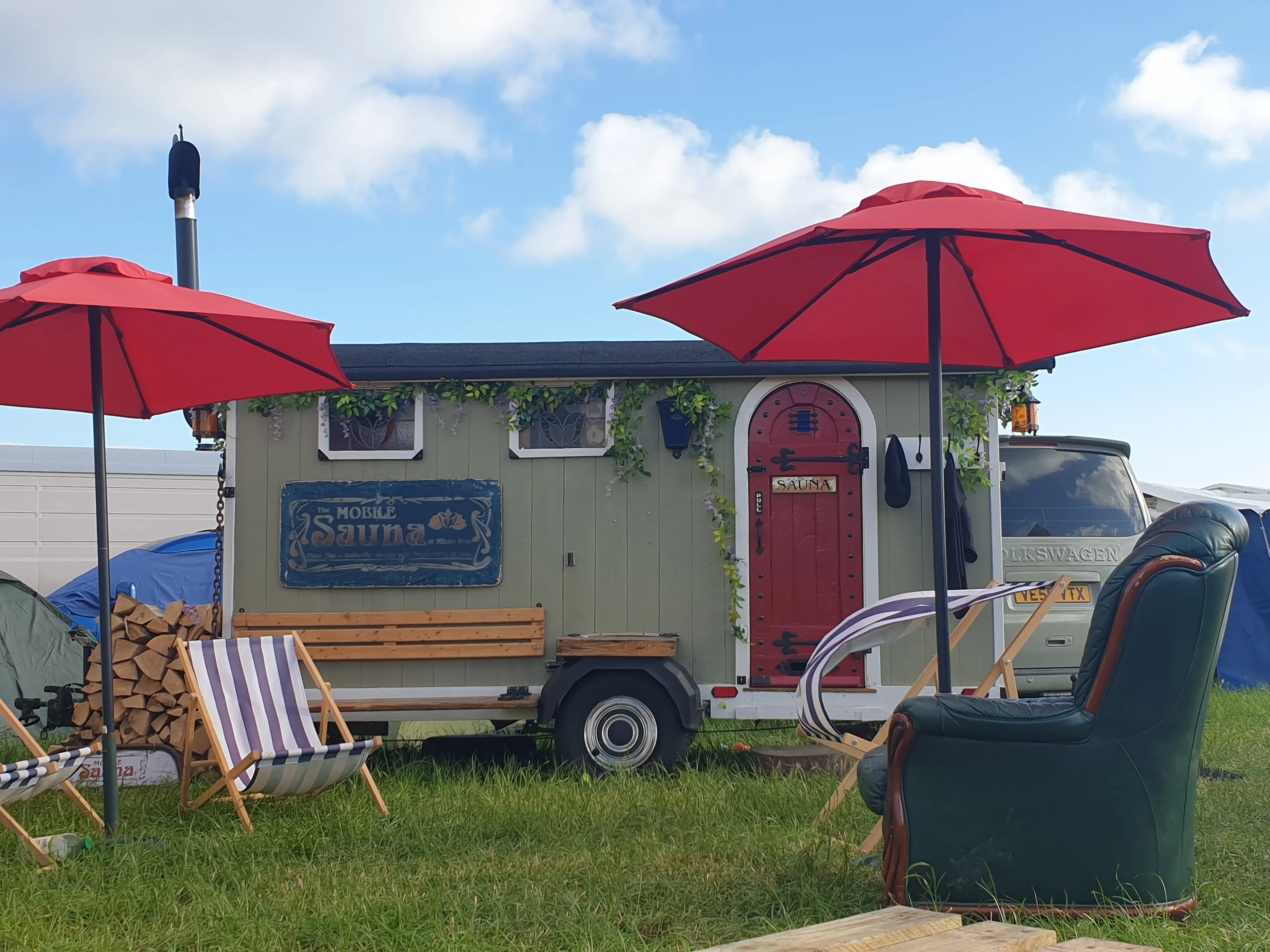 The sauna hut being set up at a festival